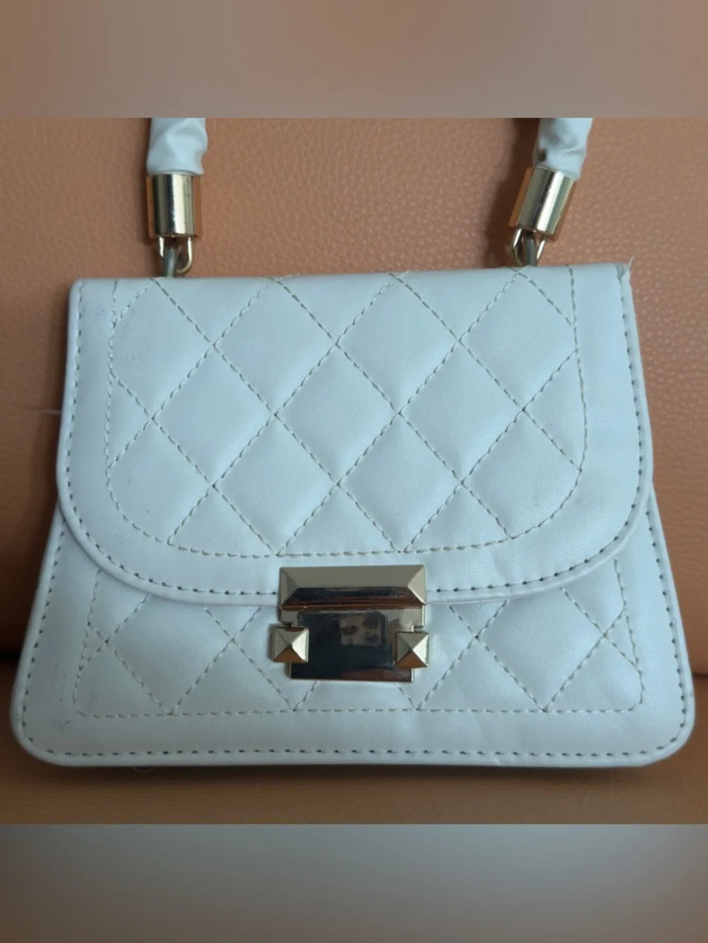 2for$8 Black & White Quilted Top-Handle Women's Bag / Clutch with Gold Hardware - Picture 2 of 9